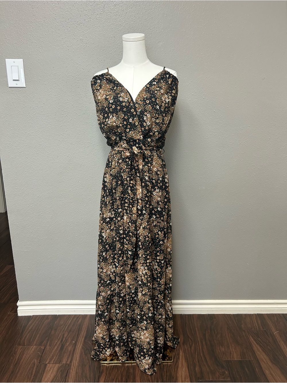 Premier Amour Maxi Floral Dress Size 8